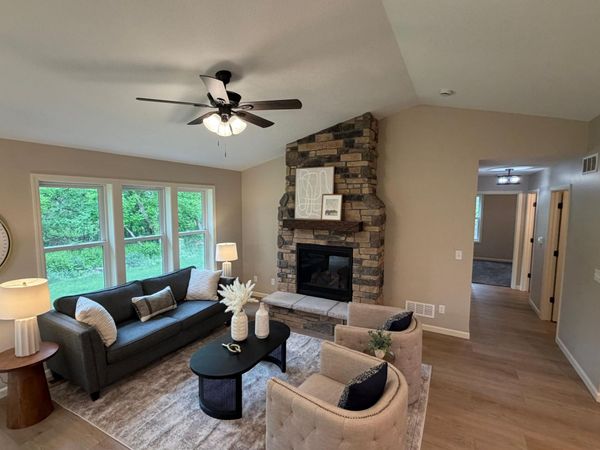 1141 Pinewood Trail, New Richmond, WI 54017