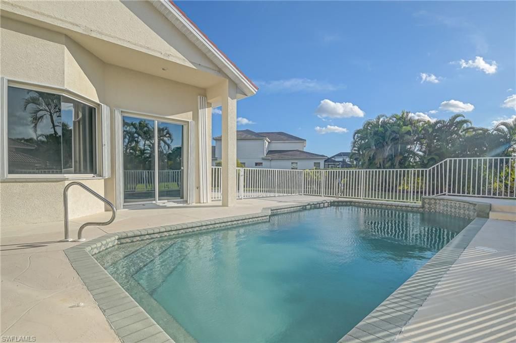8252 Southwind Bay Cir, Fort Myers, FL 33908 Photo