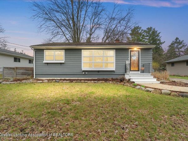 320 Ann Street, Mason, MI 48854