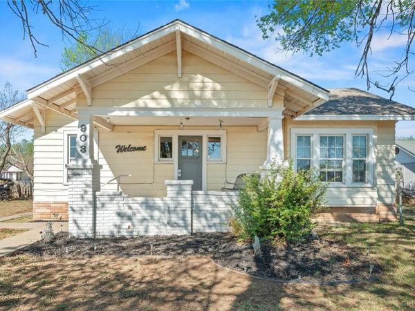 903 N Prouty Avenue, Watonga, OK 73772
