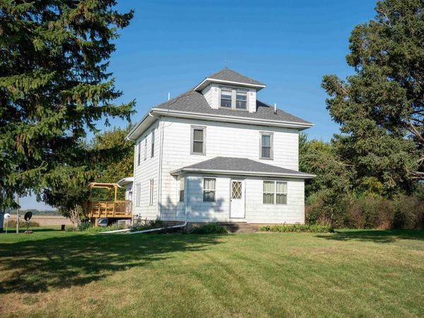 11857 L Avenue, Parkersburg, IA 50665