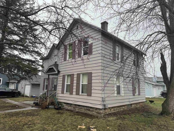 401 E Montgomery Street, Sparta, WI 54656