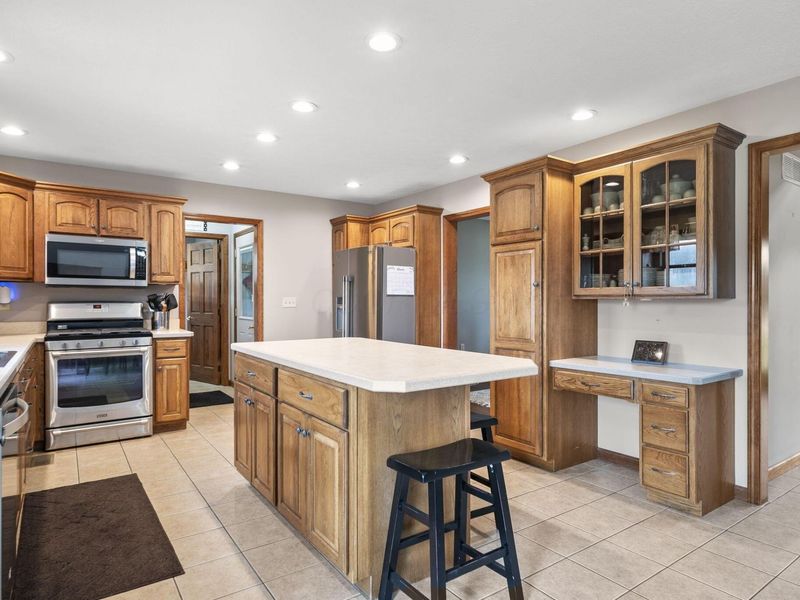 1252 Owens Road W, Marion, OH 43302 Photo 9