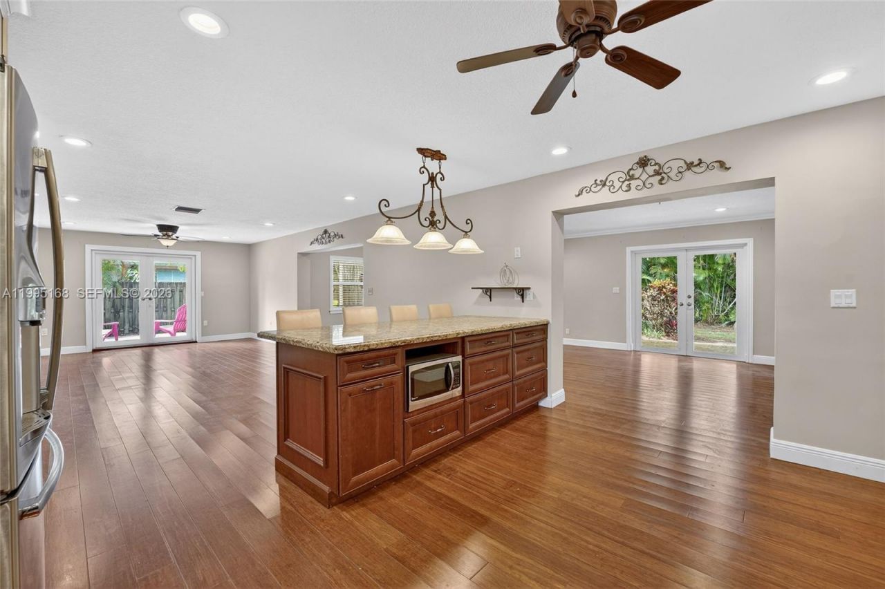 661 NW 66th Ave, Plantation, FL 33317 Photo