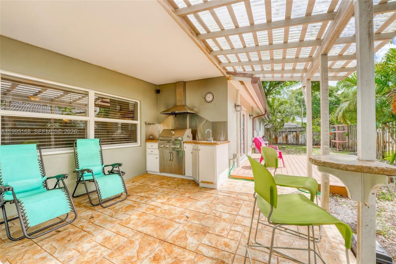 661 NW 66th Ave, Plantation, FL 33317 Photo