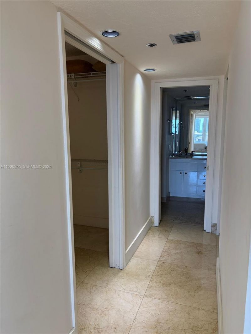 1717 N Bayshore Dr, Unit A-2254, Miami, FL 33132 Photo