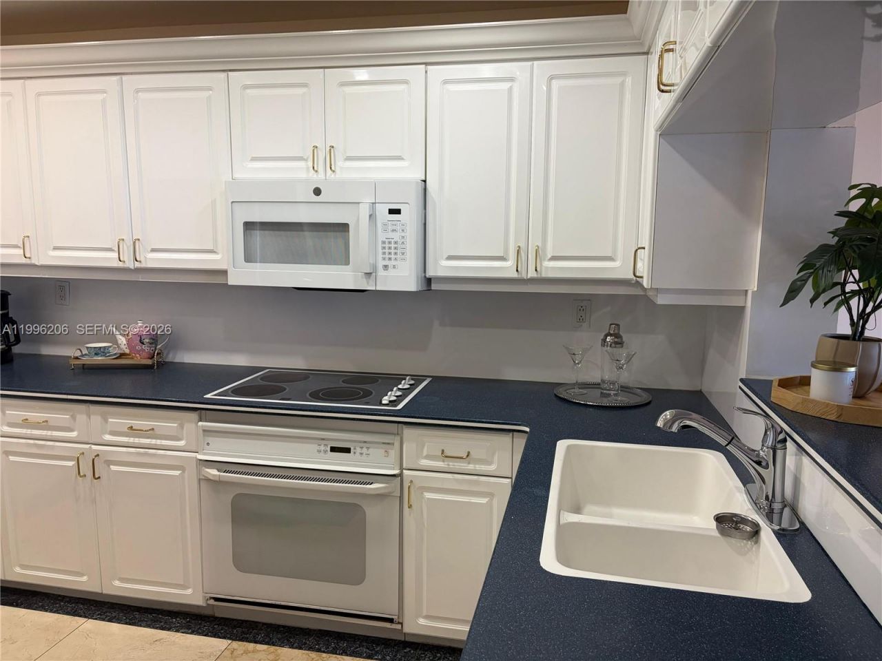 1717 N Bayshore Dr, Unit A-2254, Miami, FL 33132 Photo