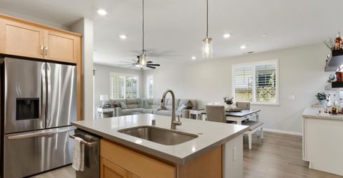 1375 Carson River Dr, Lincoln, CA 95648 Photo