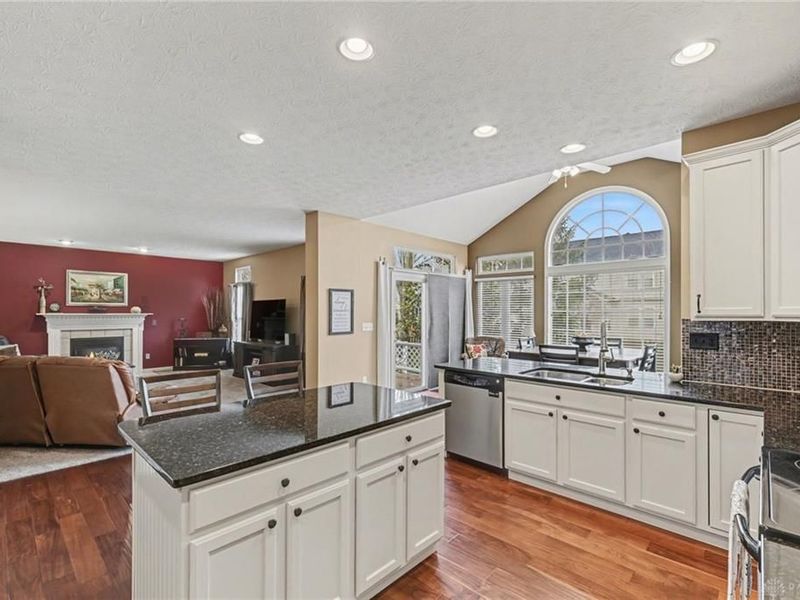 136 Fieldstone Way, Lebanon, OH 45036 Photo 6