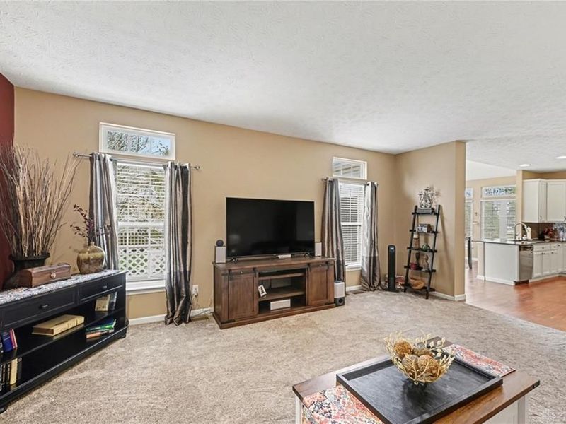 136 Fieldstone Way, Lebanon, OH 45036 Photo 9