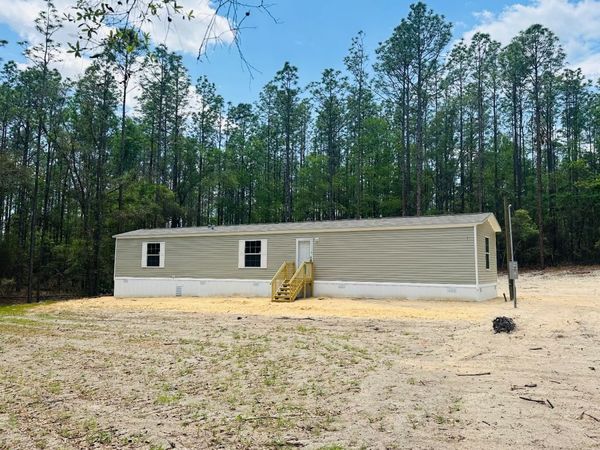 5953 NW 17 CT, Bell, FL 32619