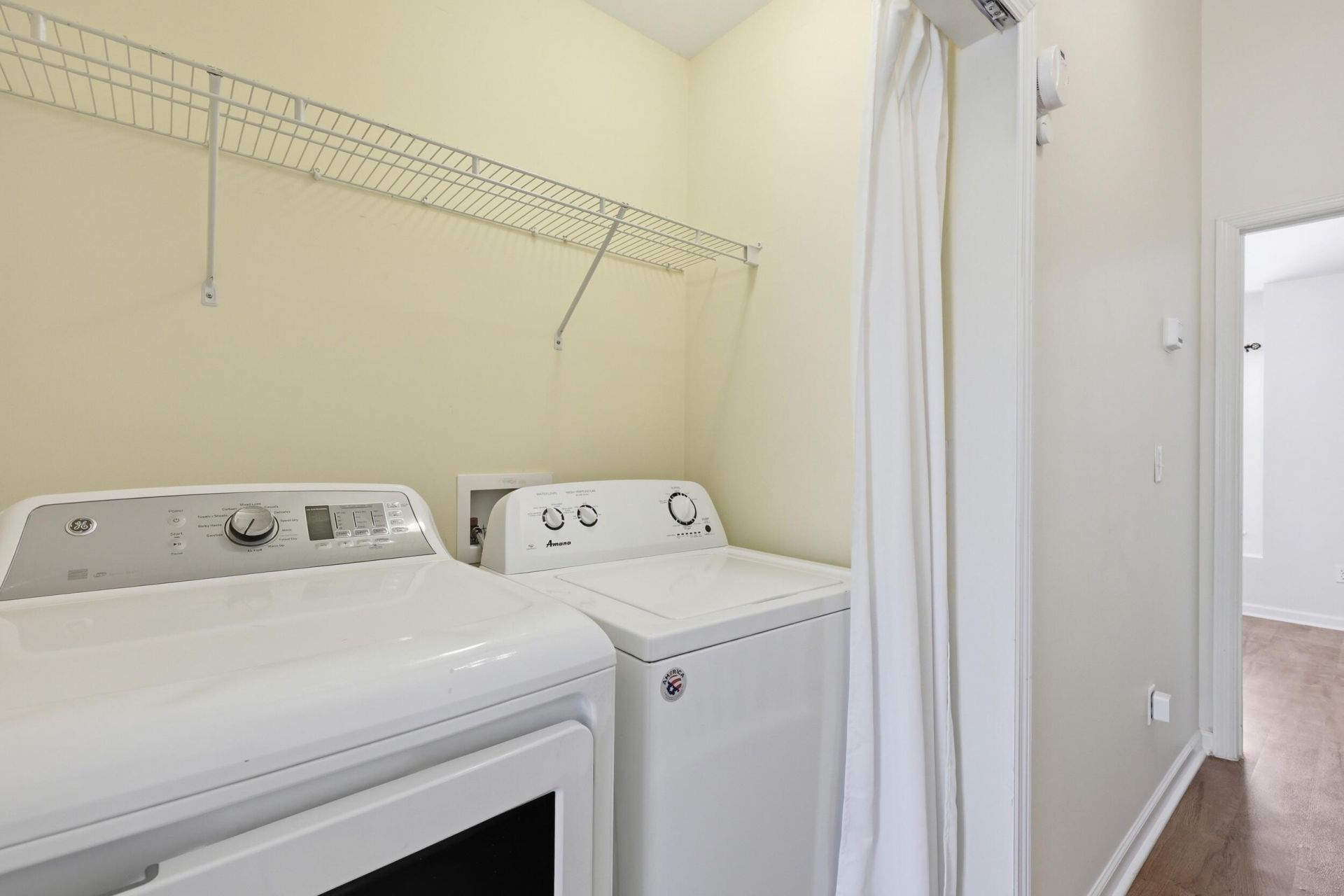 121 Hornby Circle Photo 20