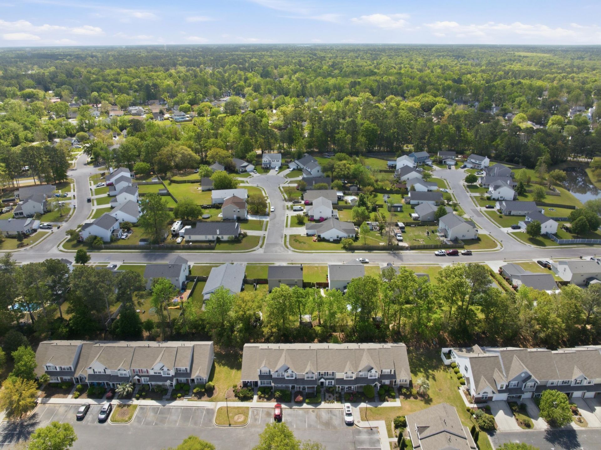 121 Hornby Circle Photo 35