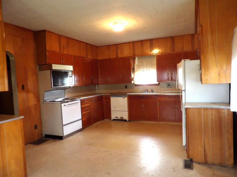 104 S Pierce Avenue , Lancaster, OH 43130 Photo 2