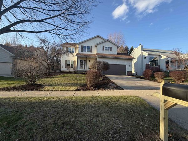 5470 Quarry Hill Drive, Fitchburg, WI 53711
