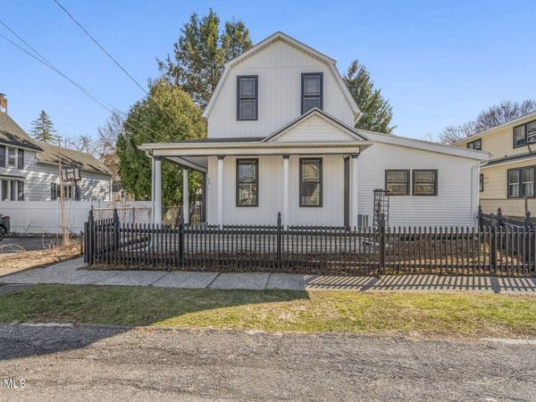 24 Craig Street, Watervliet, NY 12189