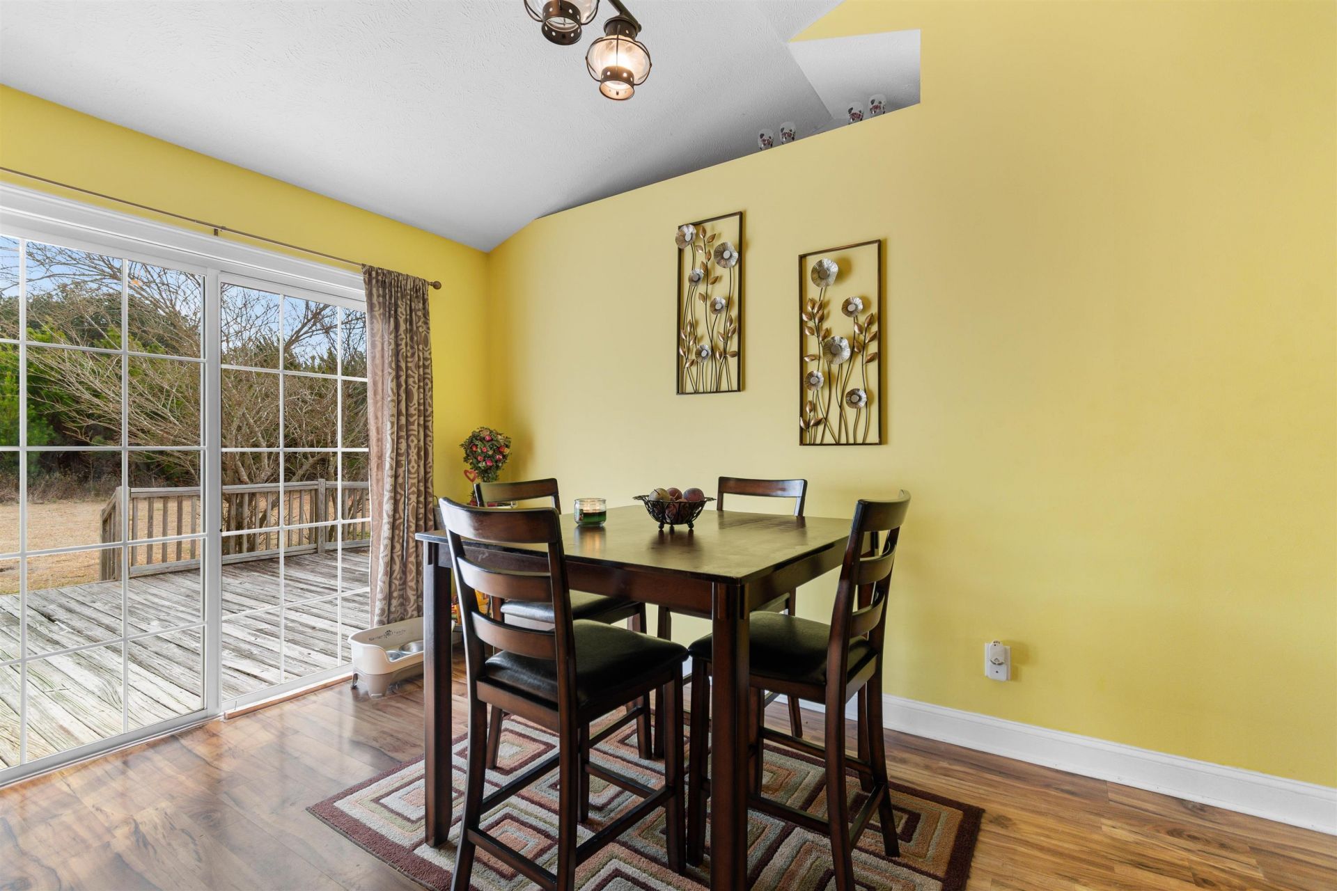 2537 Hugo Rd. Photo 13