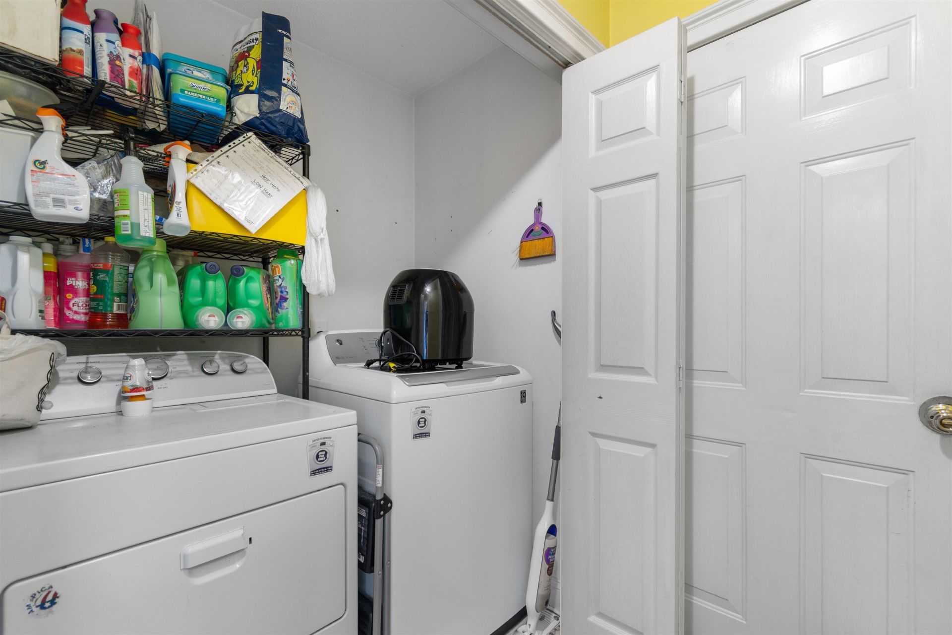 2537 Hugo Rd. Photo 32