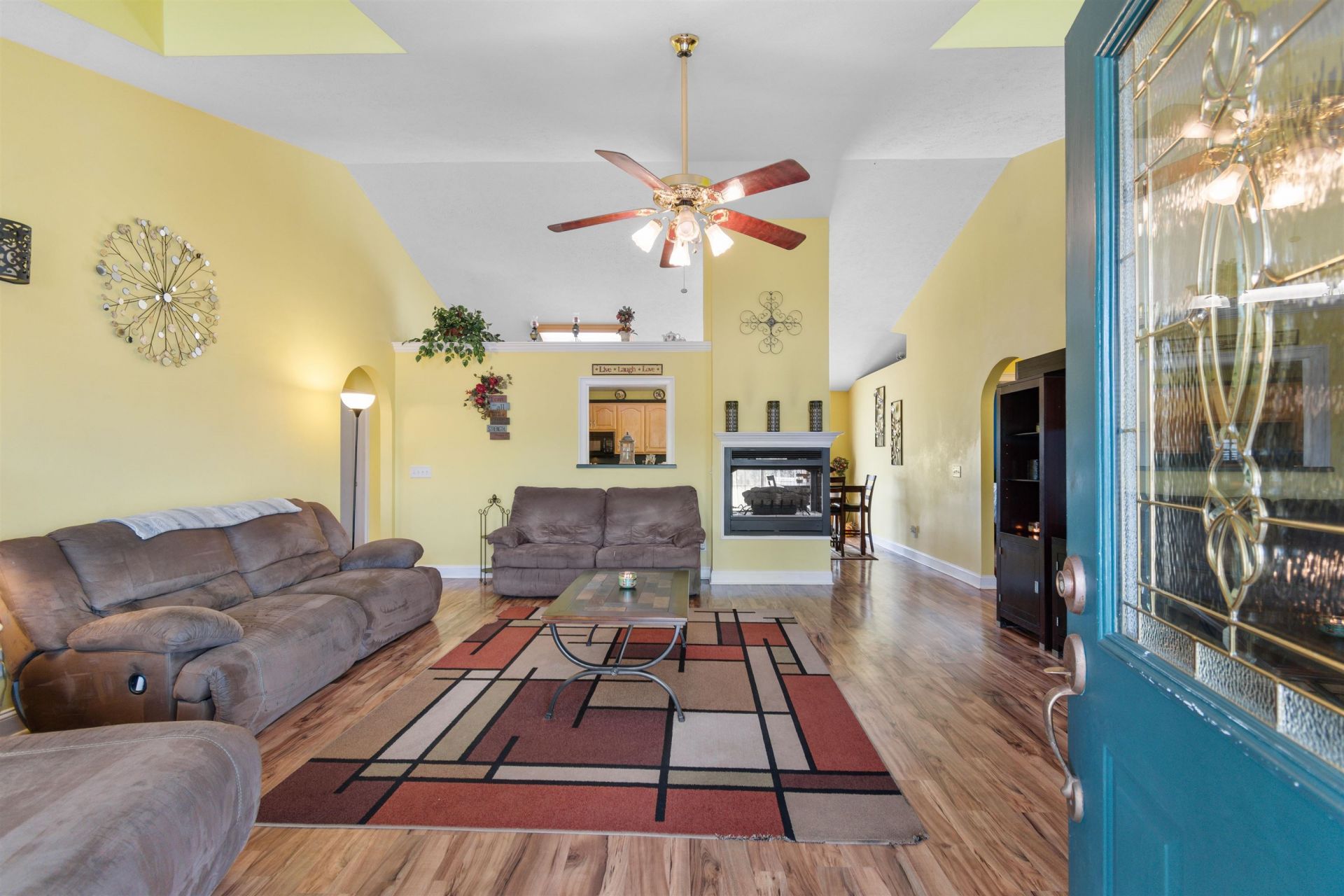 2537 Hugo Rd. Photo 4