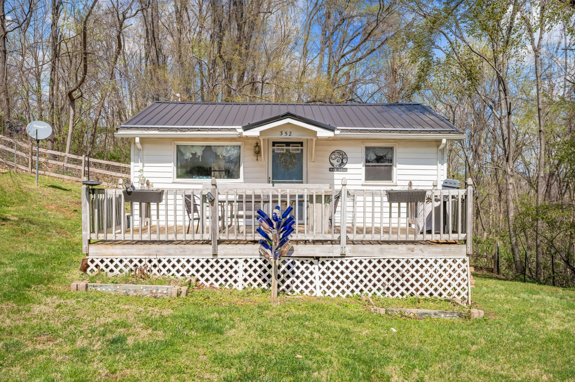 352 Blankenship Rd, Shawsville, VA 24162 Main Photo