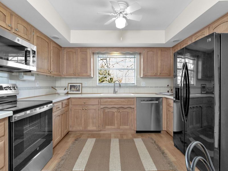 908 Clubview Boulevard N, Columbus, OH 43235 Photo 14