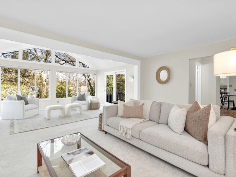 908 Clubview Boulevard N, Columbus, OH 43235 Photo 18