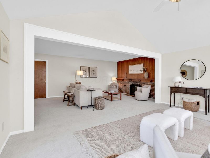 908 Clubview Boulevard N, Columbus, OH 43235 Photo 21