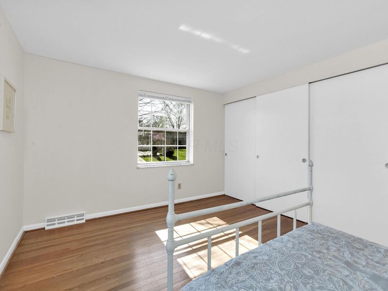 908 Clubview Boulevard N, Columbus, OH 43235 Photo 43