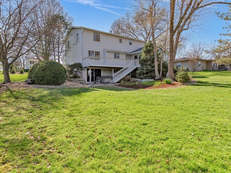 908 Clubview Boulevard N, Columbus, OH 43235 Photo 58