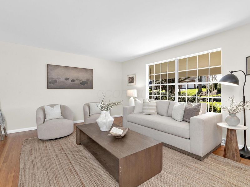 908 Clubview Boulevard N, Columbus, OH 43235 Photo 6