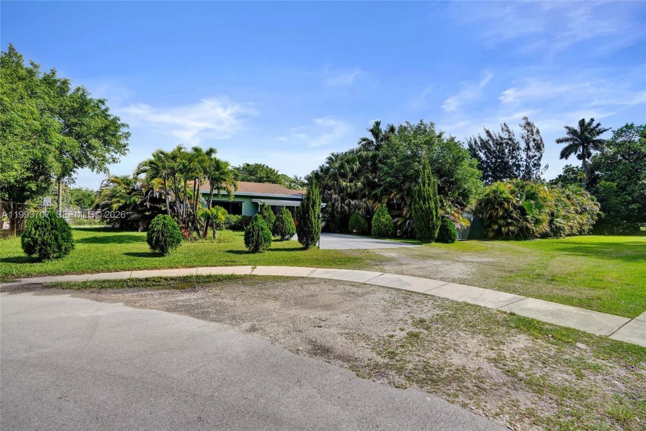 4790 SW 55th Ave, Davie, FL 33314 Photo