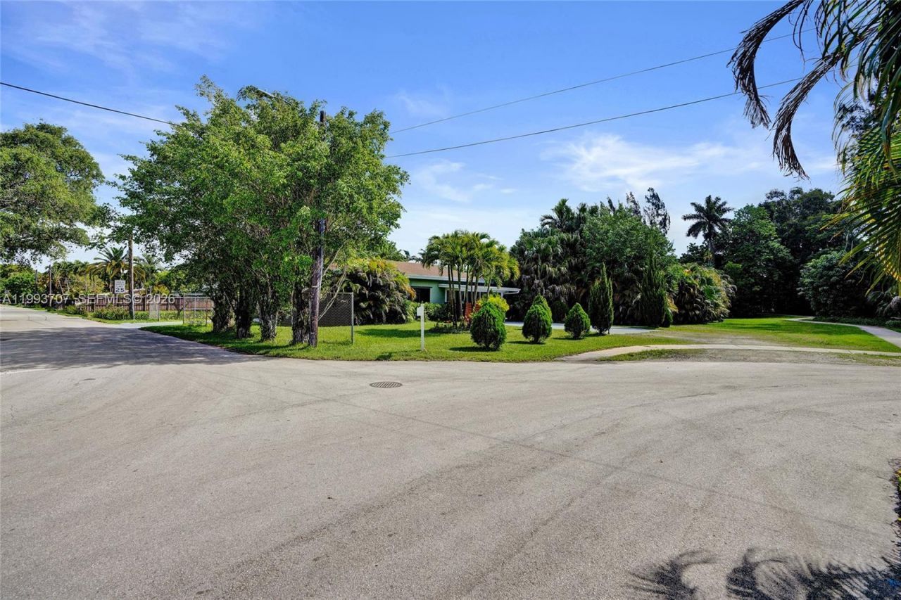 4790 SW 55th Ave, Davie, FL 33314 Photo