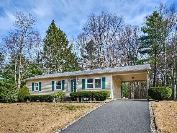 46 Deepwoods Dr, Amherst, MA 01002