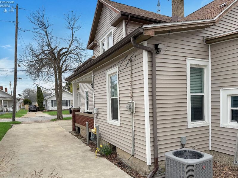 615 Neil Street, Sandusky, OH 44870 Photo 27