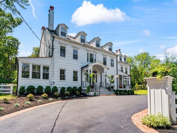 77 Cove Road , Oyster Bay, NY 11771