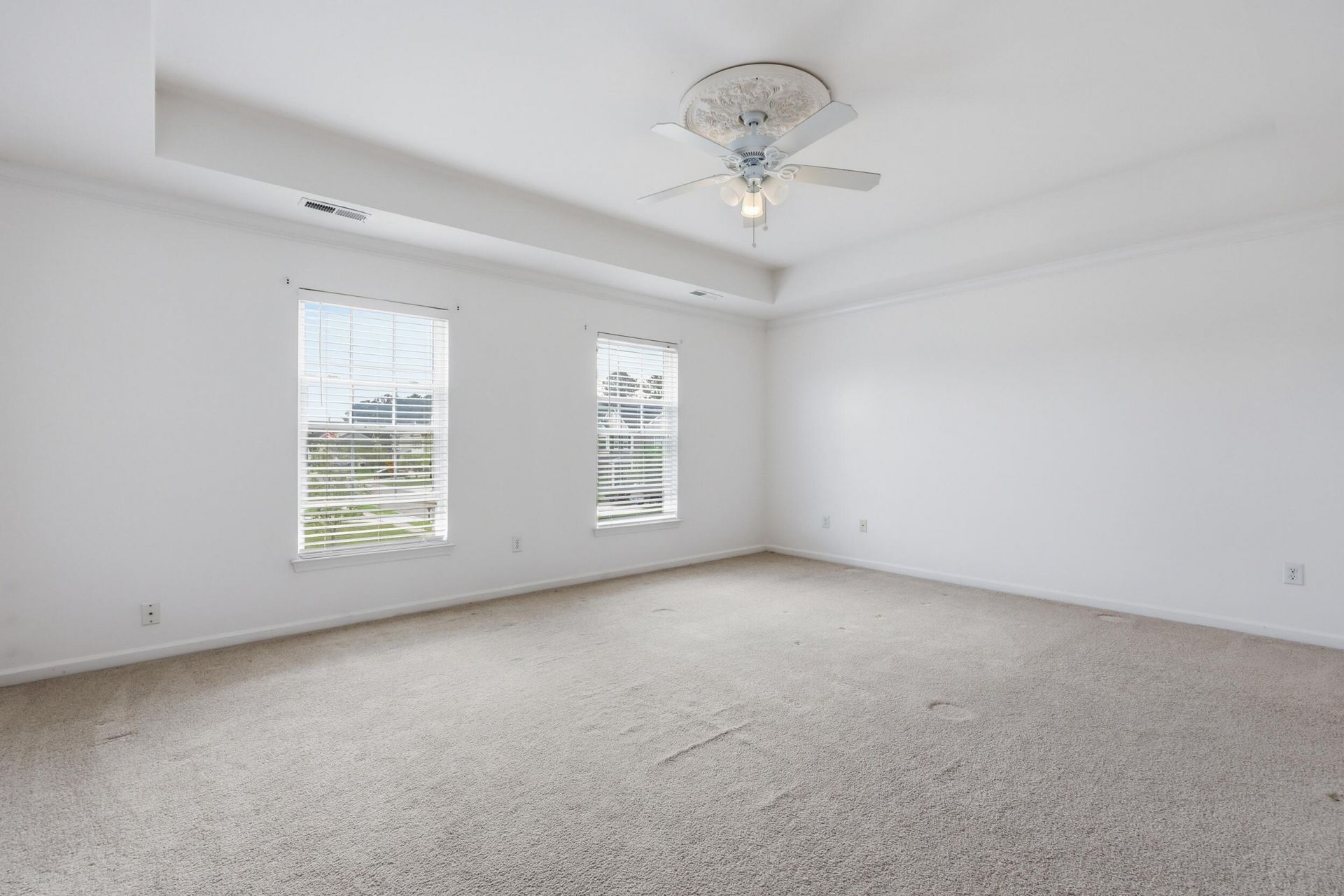 7786 Discovery Road Photo 13