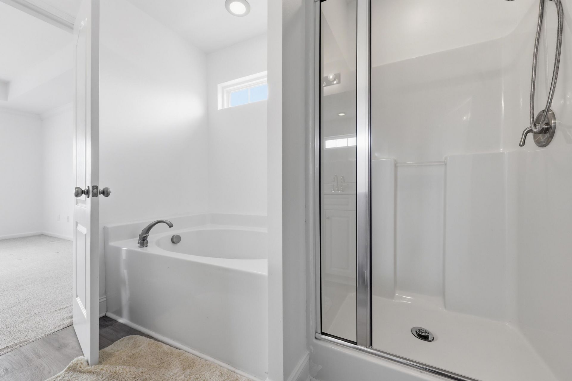 7786 Discovery Road Photo 17