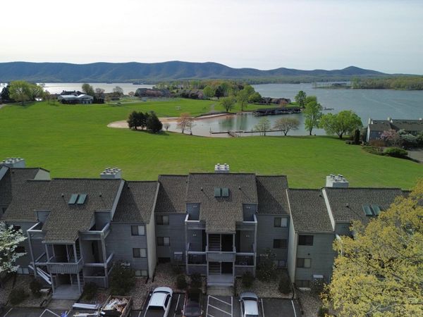 110 Sailors Cove DR, UNIT 1314, Moneta, VA 24121
