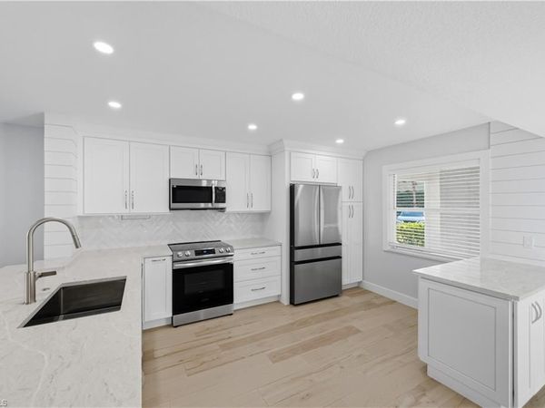 1330 Derbyshire CT, Unit E101, NAPLES, FL 34116