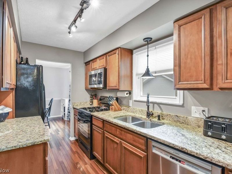 5782 Holland Drive , Hudson, OH 44236 Photo 11