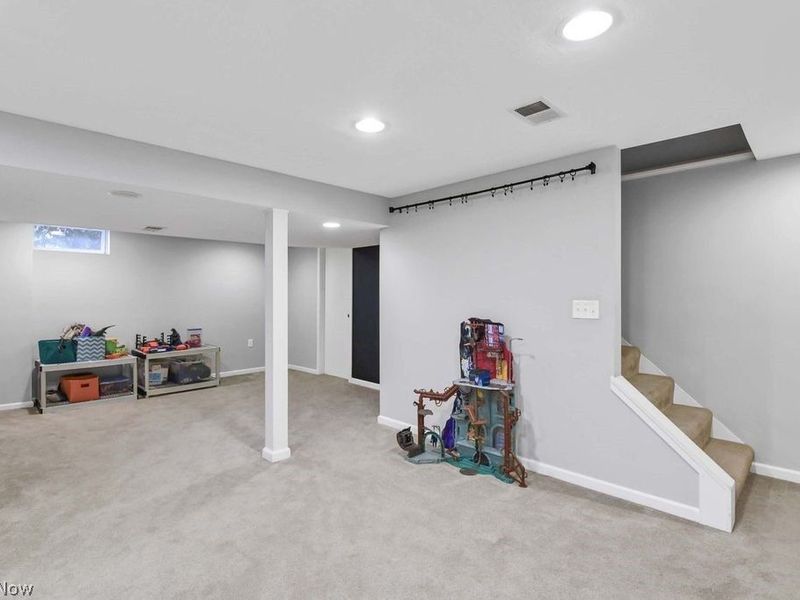 5782 Holland Drive , Hudson, OH 44236 Photo 25