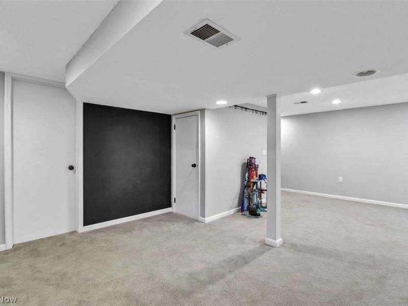 5782 Holland Drive , Hudson, OH 44236 Photo 29