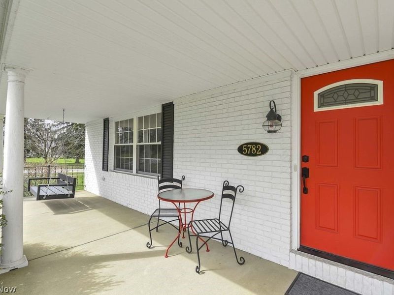 5782 Holland Drive , Hudson, OH 44236 Photo 4