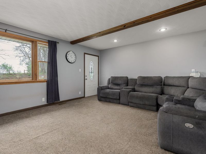 2545 Shaw Road , Zanesville, OH 43701 Photo 4