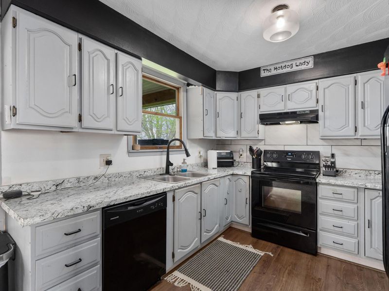 2545 Shaw Road , Zanesville, OH 43701 Photo 6