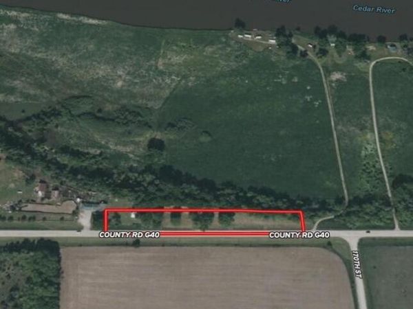 16889/16843 COUNTY ROAD G40, Columbus Junction, IA 52738