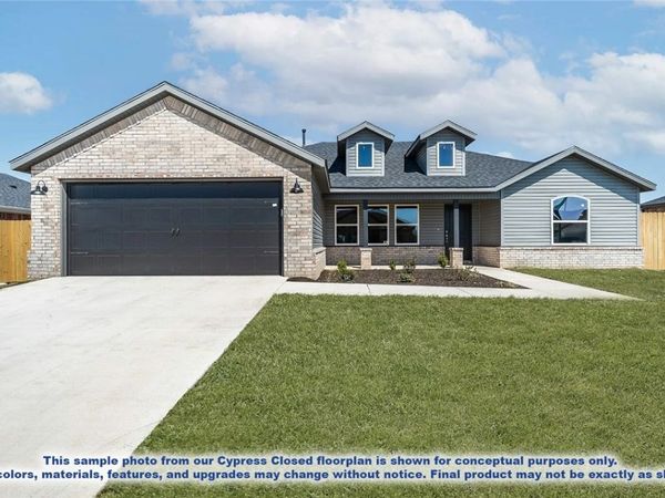 1033 Marquis Avenue , Lowell, AR 72745