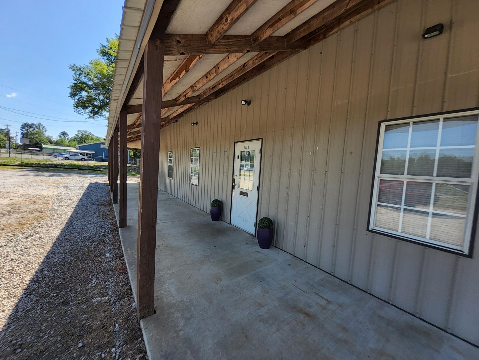 469 N Brooks Street Photo 8