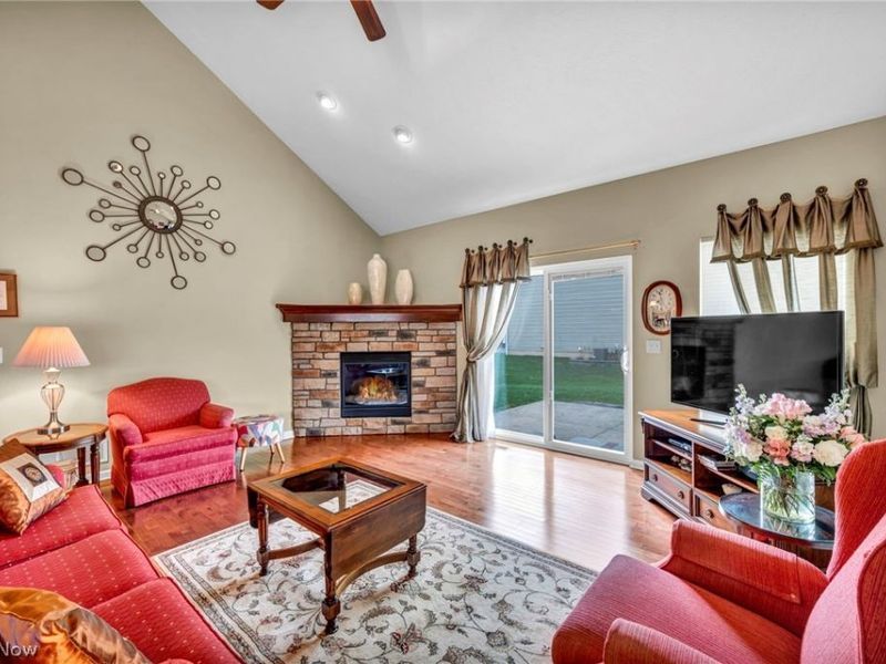 8330 Beaumont Drive , Mentor, OH 44060 Photo 12