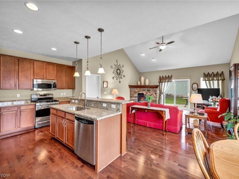 8330 Beaumont Drive , Mentor, OH 44060 Photo 14